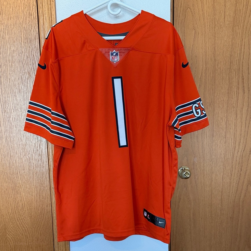 Rarely Worn Nike Men's Chicago Bears Fields Jersey